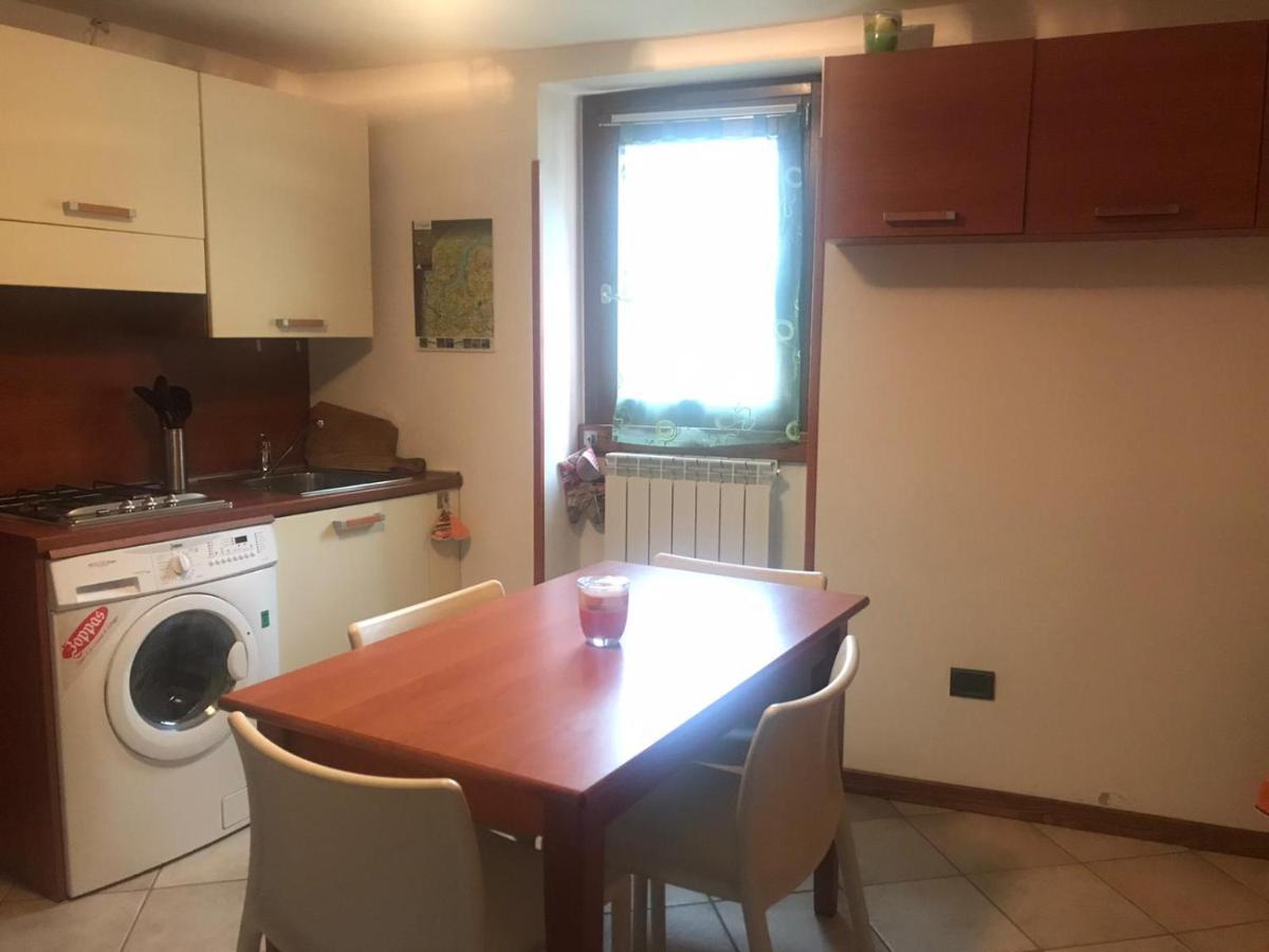 Apartment Just Close To The Lake In Беладжо Екстериор снимка
